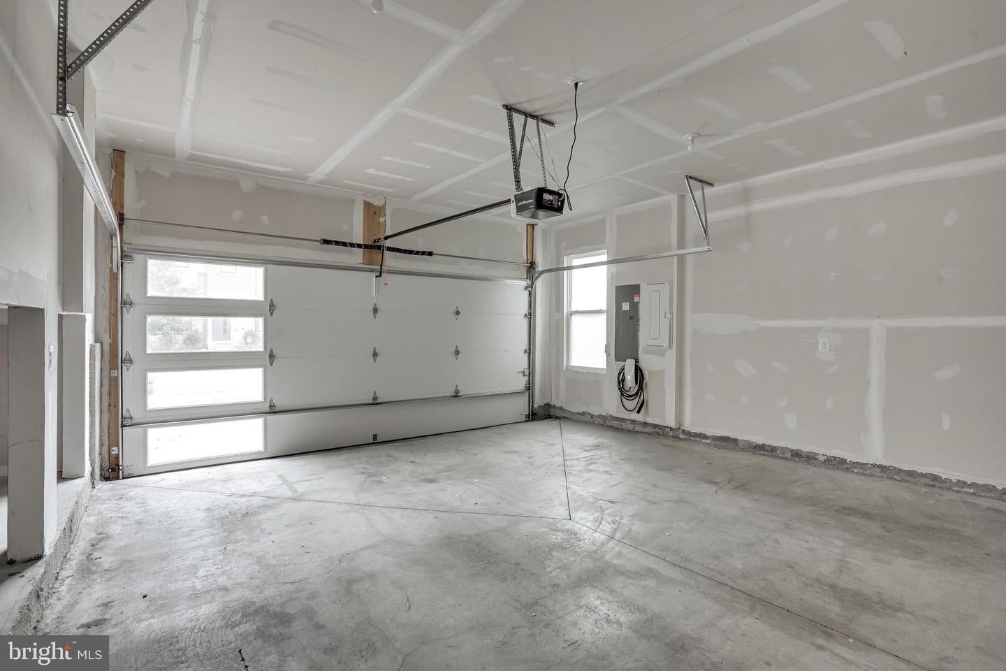 LAUREL, Maryland, 20724, United States, 3 Bedrooms Bedrooms, ,4 BathroomsBathrooms,Residential,For Sale,1924379