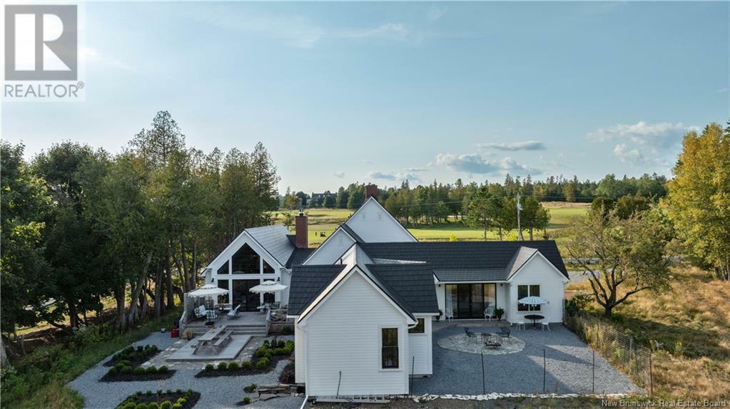 SAINT ANDREWS, New Brunswick, E5B 2L4, CA, 5 Bedrooms Bedrooms, ,3 BathroomsBathrooms,Residential,For Sale,1874373