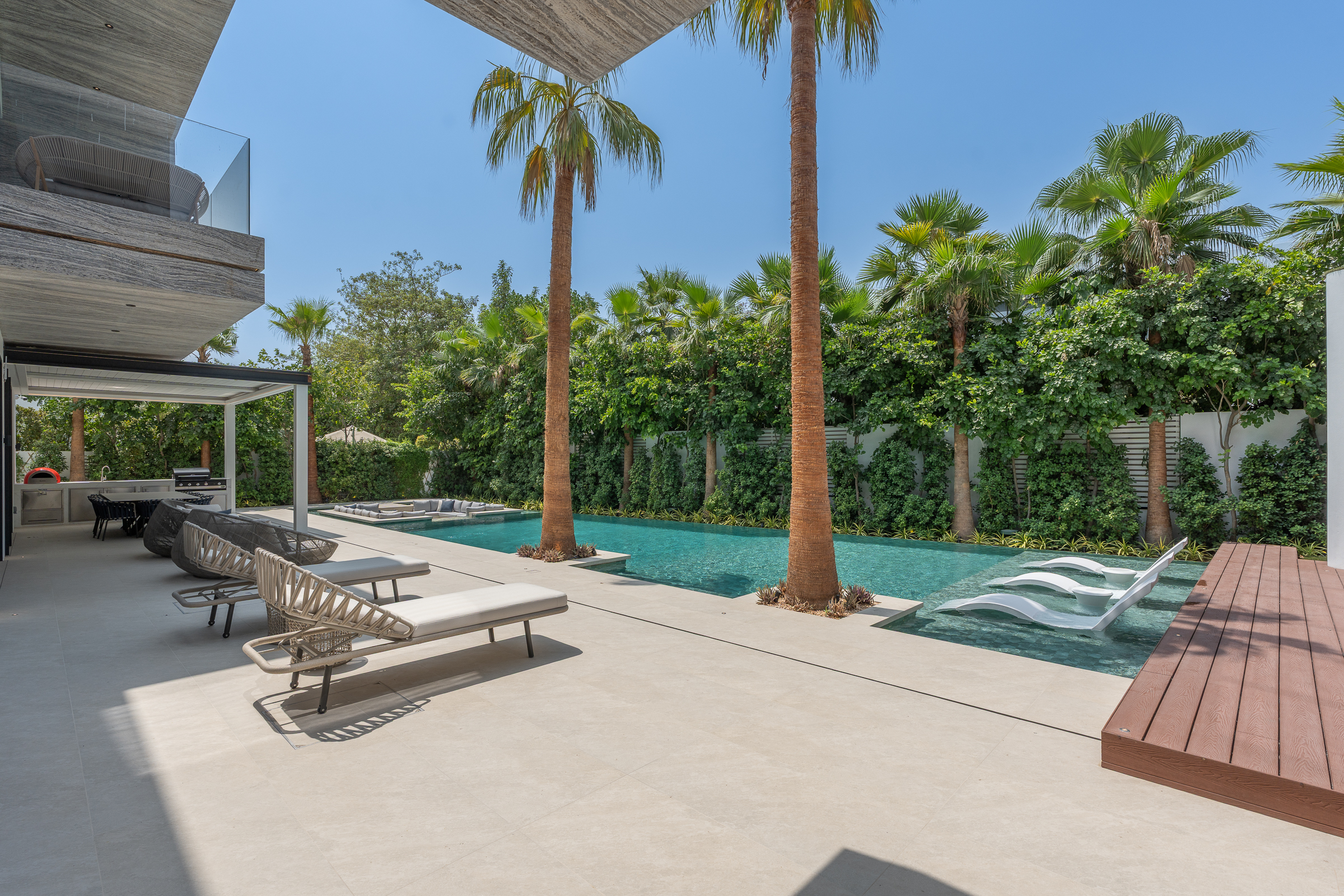  Outstanding Ready-to-Move Villa in Al Barari - 物件實景