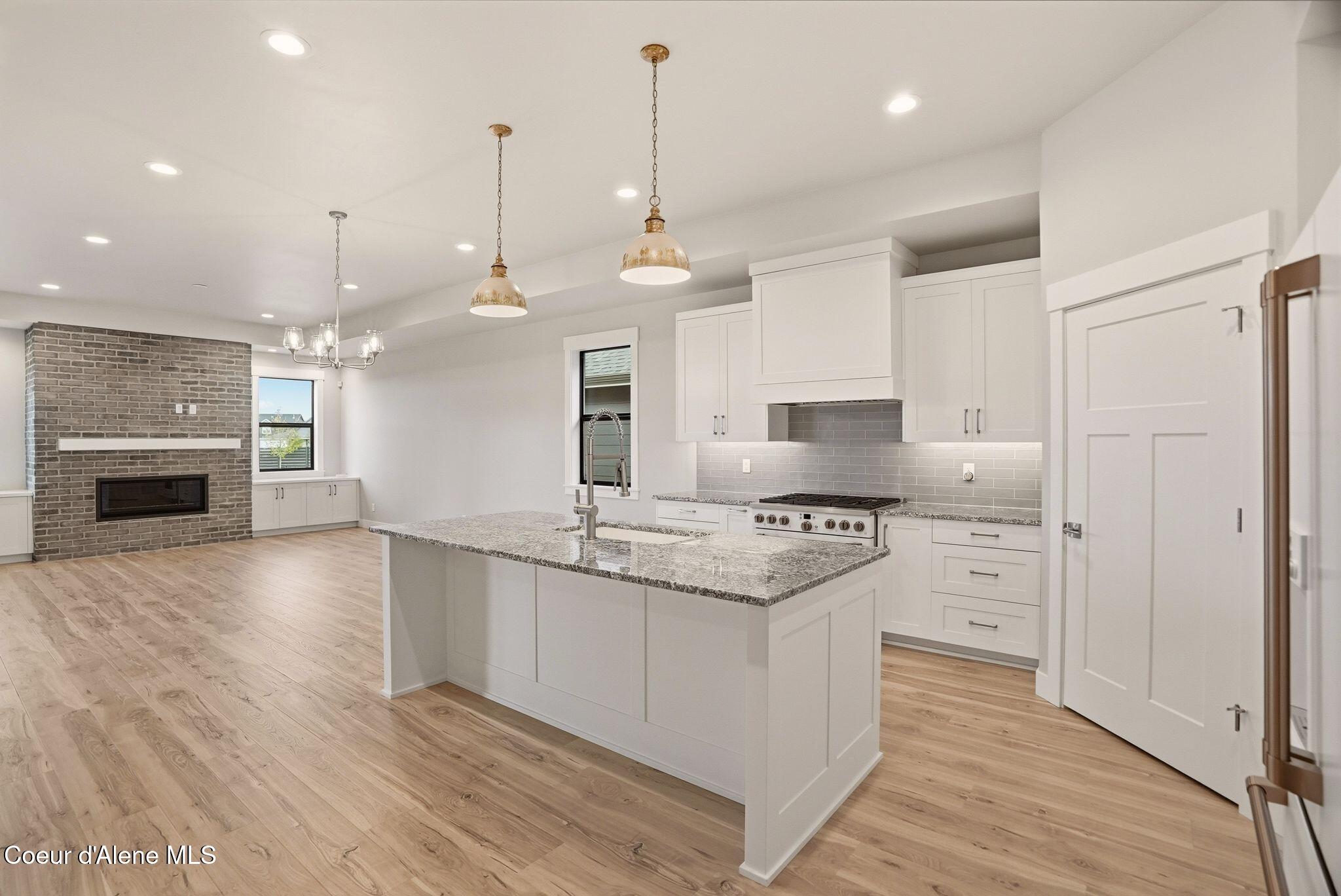 Coeur d'Alene, Idaho, 83815, United States, 4 Bedrooms Bedrooms, ,3 BathroomsBathrooms,Residential,For Sale,2039969