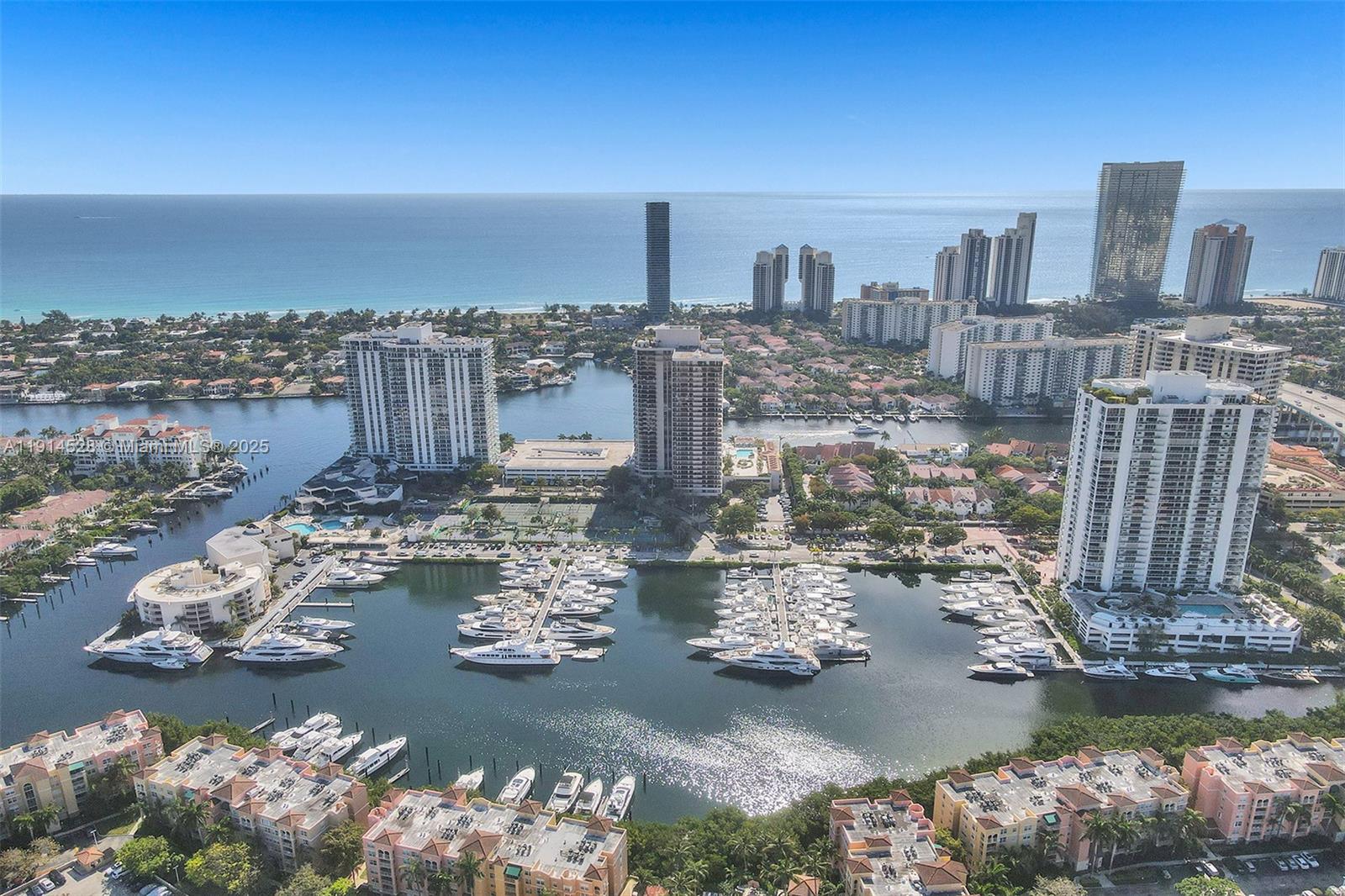 Aventura, Florida, 33180, United States, 2 Bedrooms Bedrooms, ,2 BathroomsBathrooms,Residential,For Sale,1994383