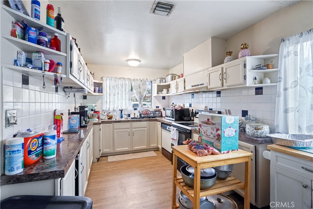 West Hills, California, 91307, United States, ,Residential,For Sale,1999055