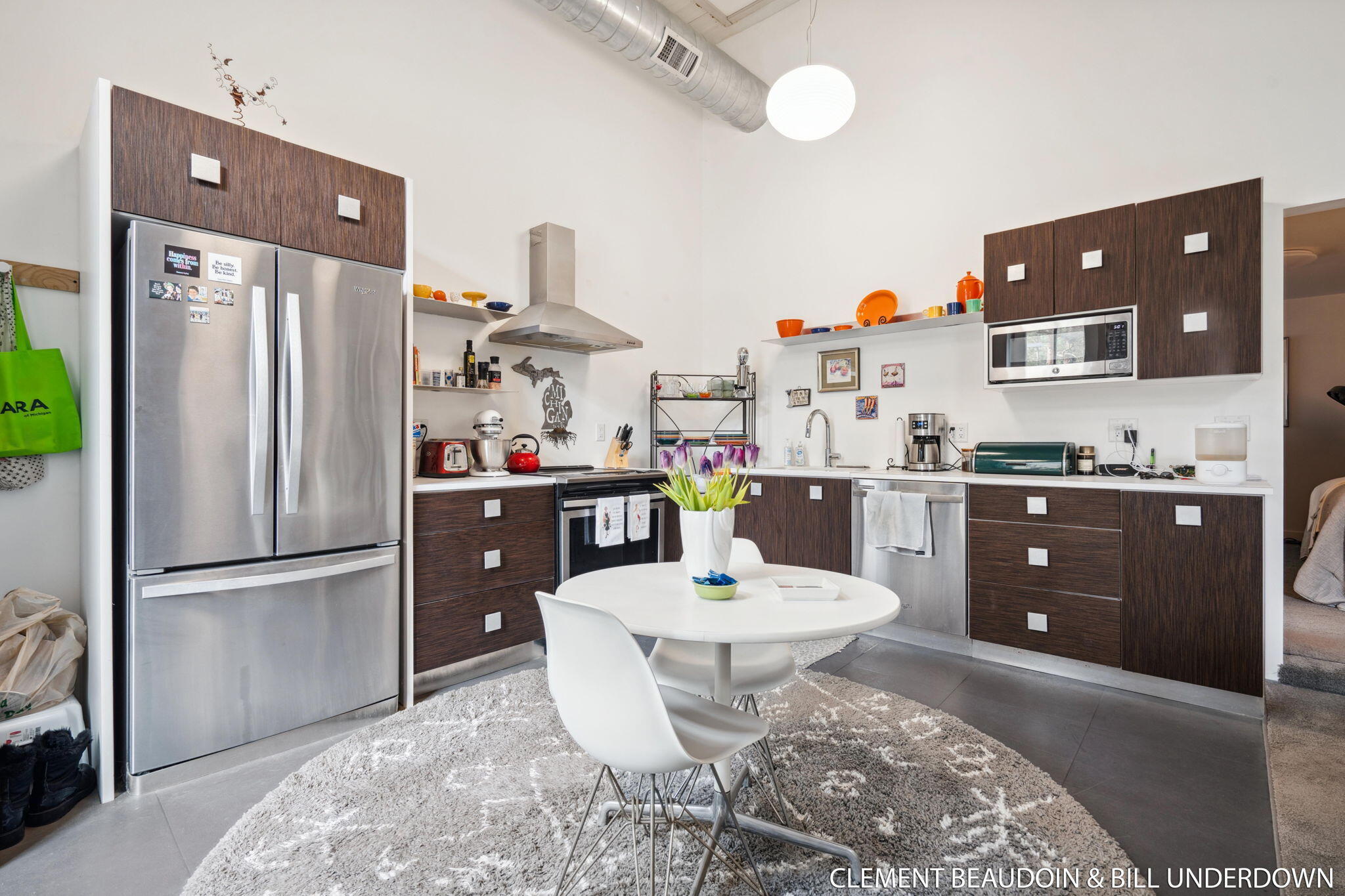 Fennville, Michigan, 49408, United States, 5 Bedrooms Bedrooms, ,7 BathroomsBathrooms,Residential,For Sale,1973707