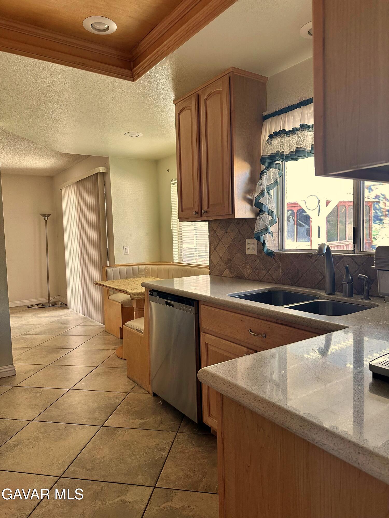 Palmdale, California, 93551, United States, 3 Bedrooms Bedrooms, ,3 BathroomsBathrooms,Residential,For Sale,1973672