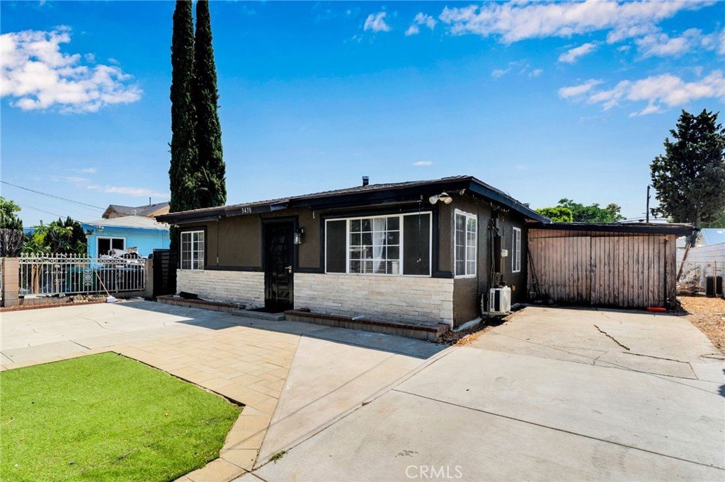Baldwin Park, California, 91706, United States, 2 Bedrooms Bedrooms, ,1 BathroomBathrooms,Residential,For Sale,1895023