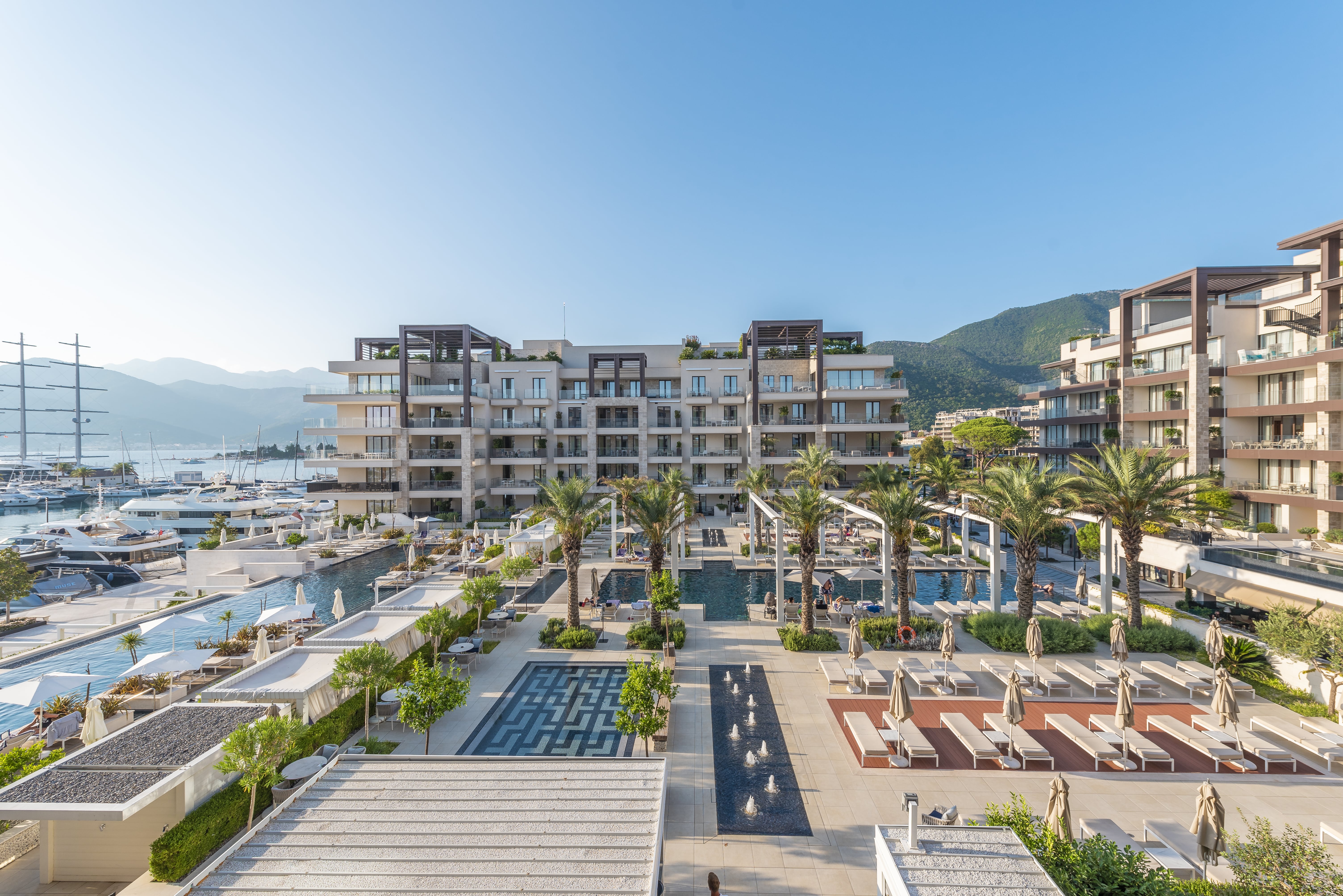 Aqua 3bdr Sea View Apartment 