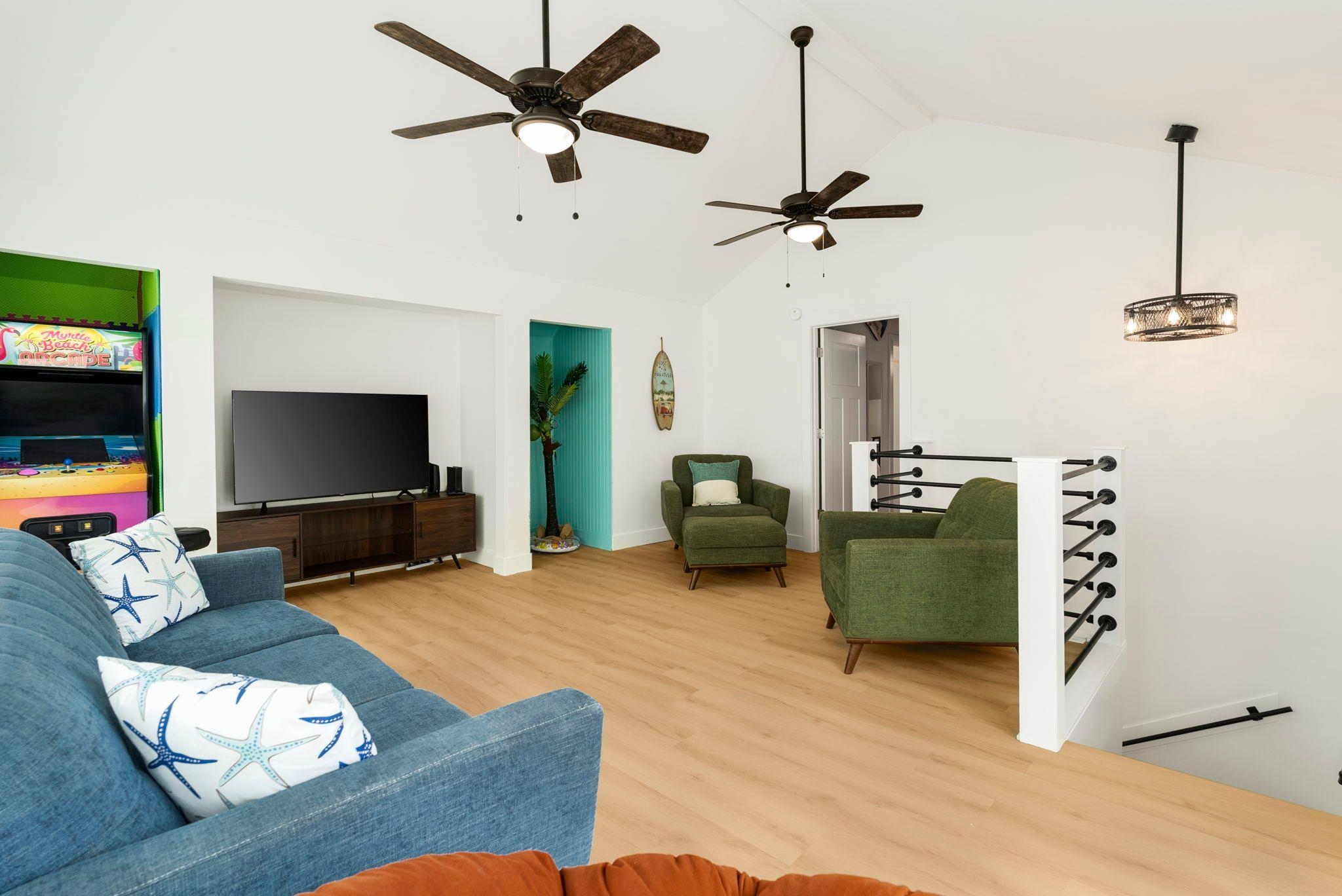 North Myrtle Beach, South Carolina, 29582, United States, 6 Bedrooms Bedrooms, ,4 BathroomsBathrooms,Residential,For Sale,2034176