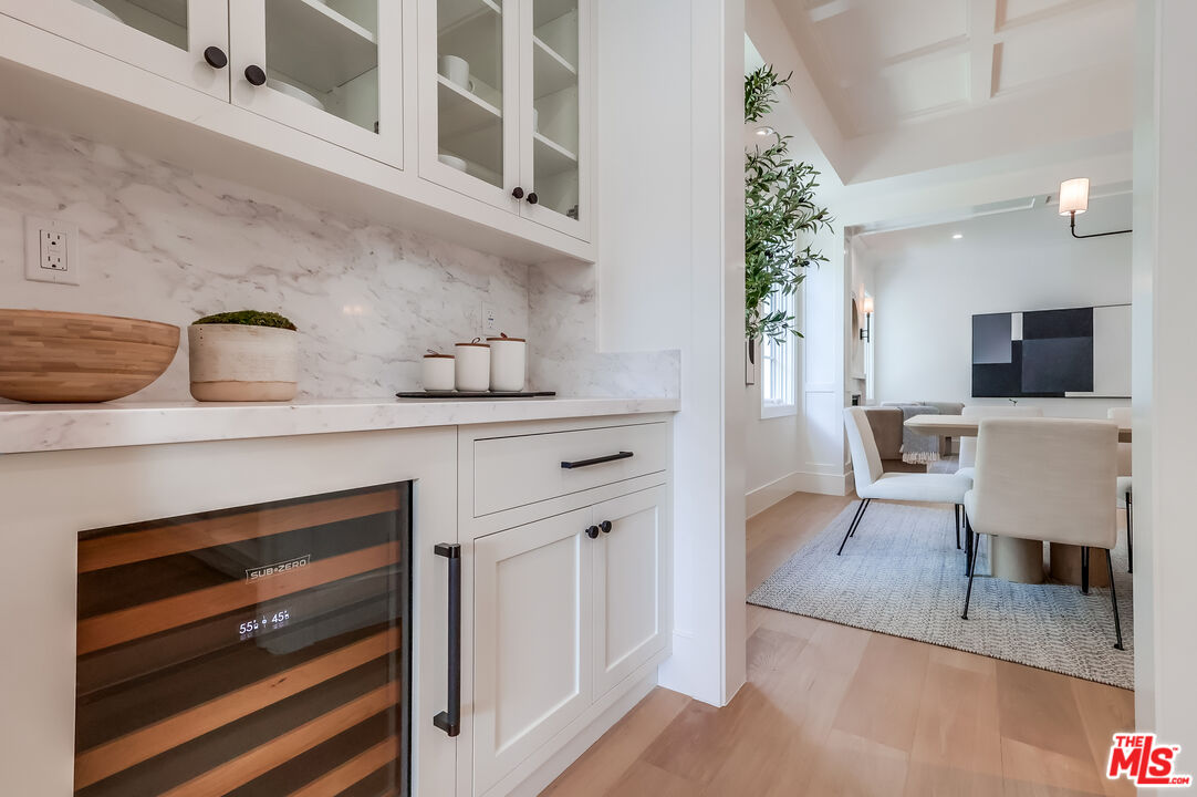 Los Angeles, California, 90049, United States, 7 Bedrooms Bedrooms, ,4 BathroomsBathrooms,Residential,For Sale,1912461