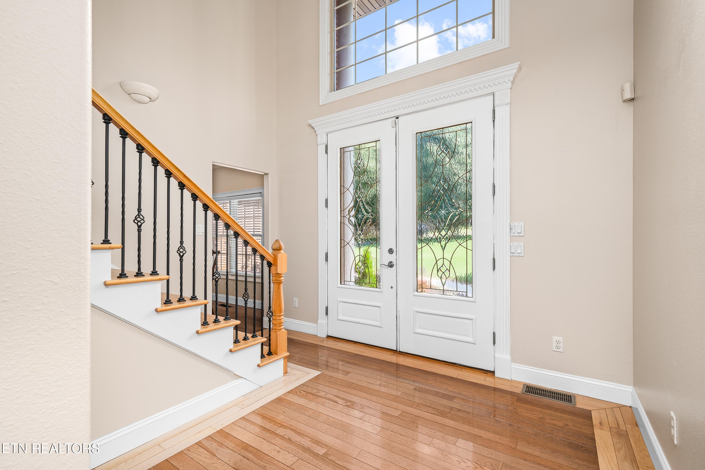 Crossville, Tennessee, 38555, United States, 5 Bedrooms Bedrooms, ,4 BathroomsBathrooms,Residential,For Sale,1990495