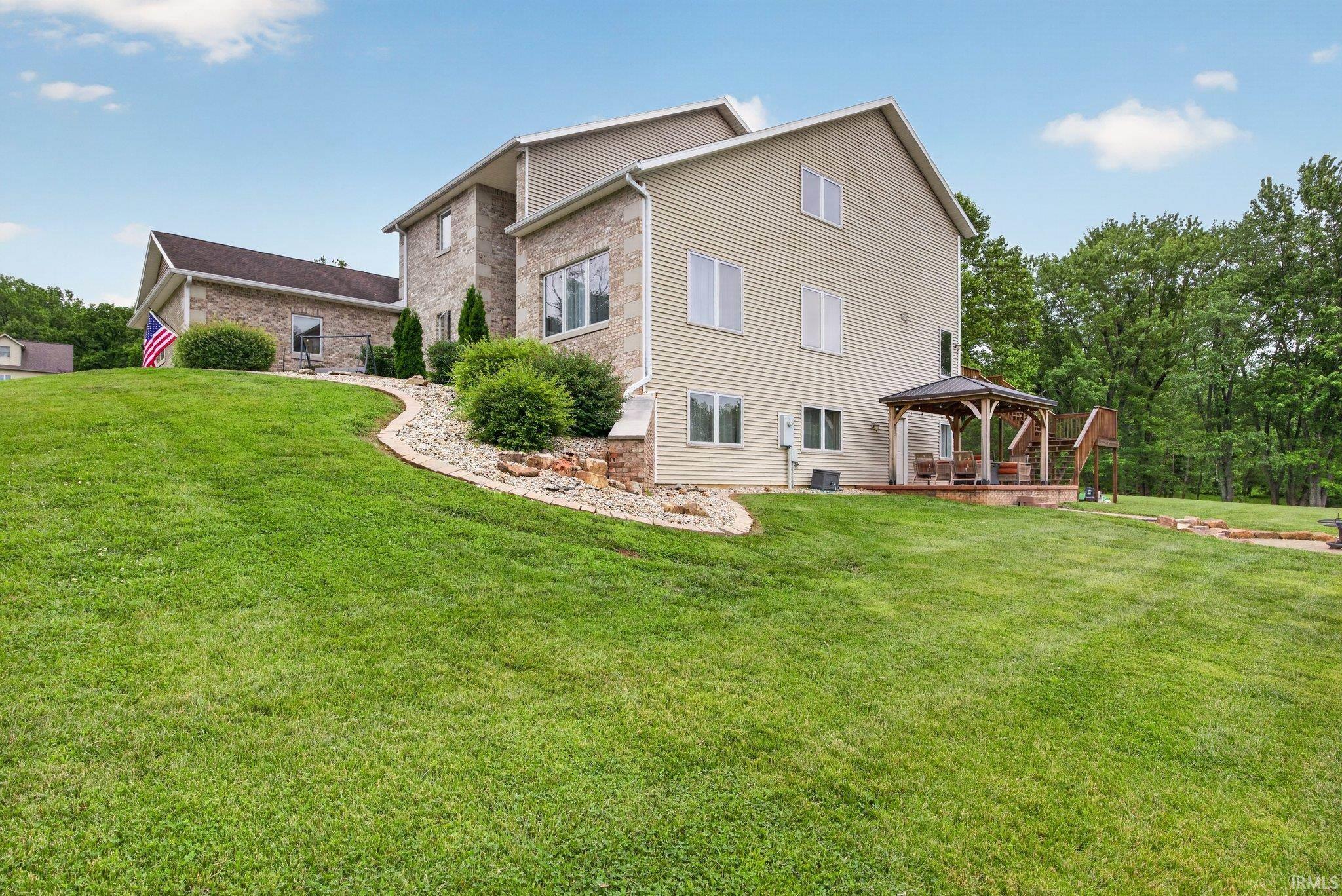 Bloomington, Indiana, 47401, United States, 4 Bedrooms Bedrooms, ,6 BathroomsBathrooms,Residential,For Sale,2048103