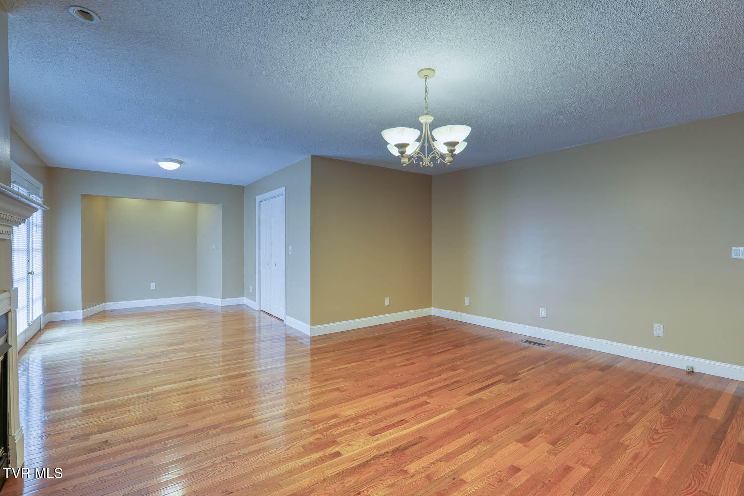 Rogersville, Tennessee, 37857, United States, 4 Bedrooms Bedrooms, ,4 BathroomsBathrooms,Residential,For Sale,1977931