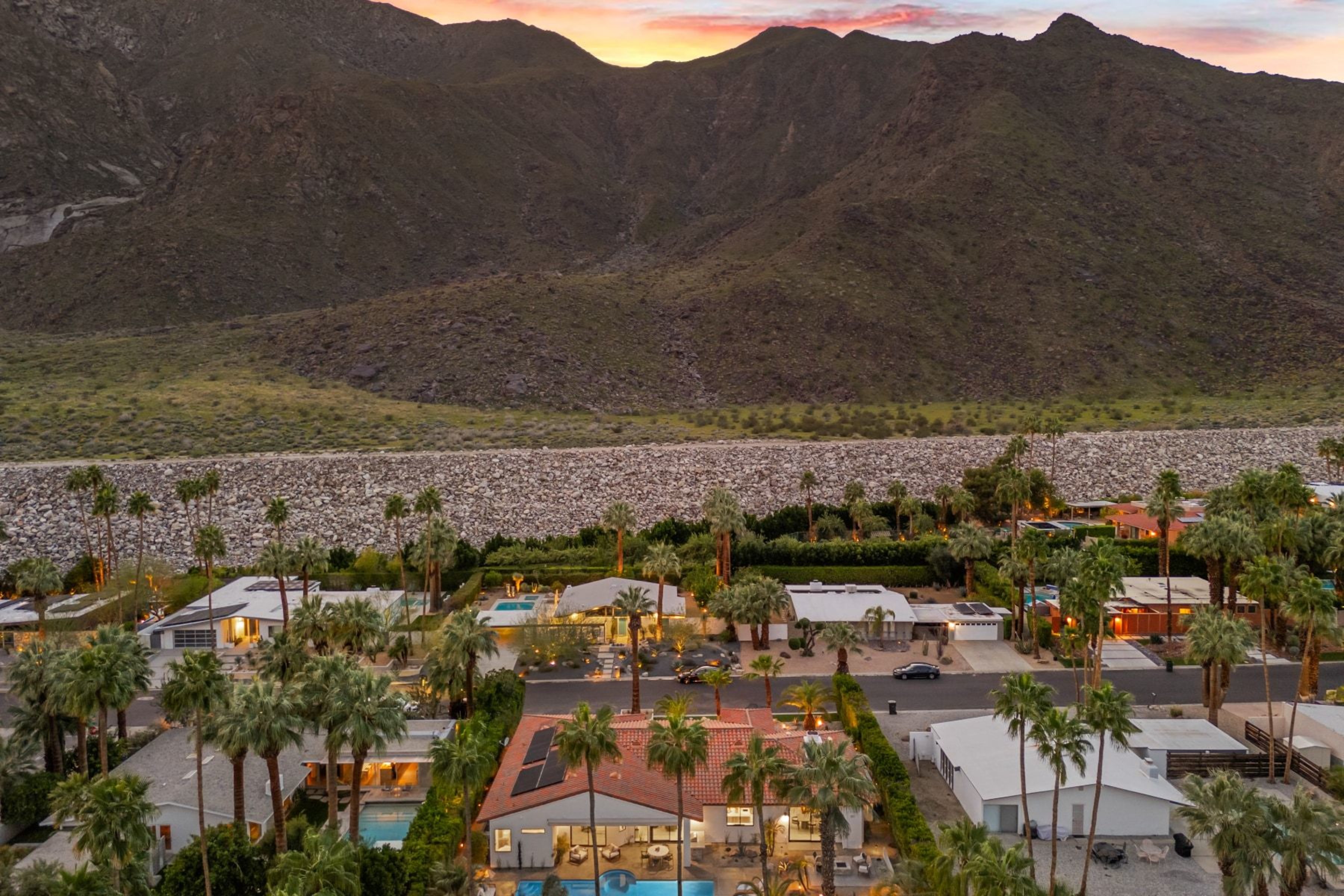  Modern Spanish Retreat in Vista Las Palmas - 物件實景