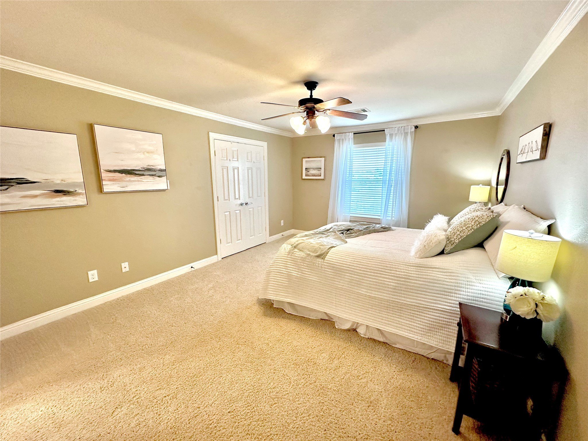 Friendswood, Texas, 77546, United States, 5 Bedrooms Bedrooms, ,5 BathroomsBathrooms,Residential,For Sale,1713822
