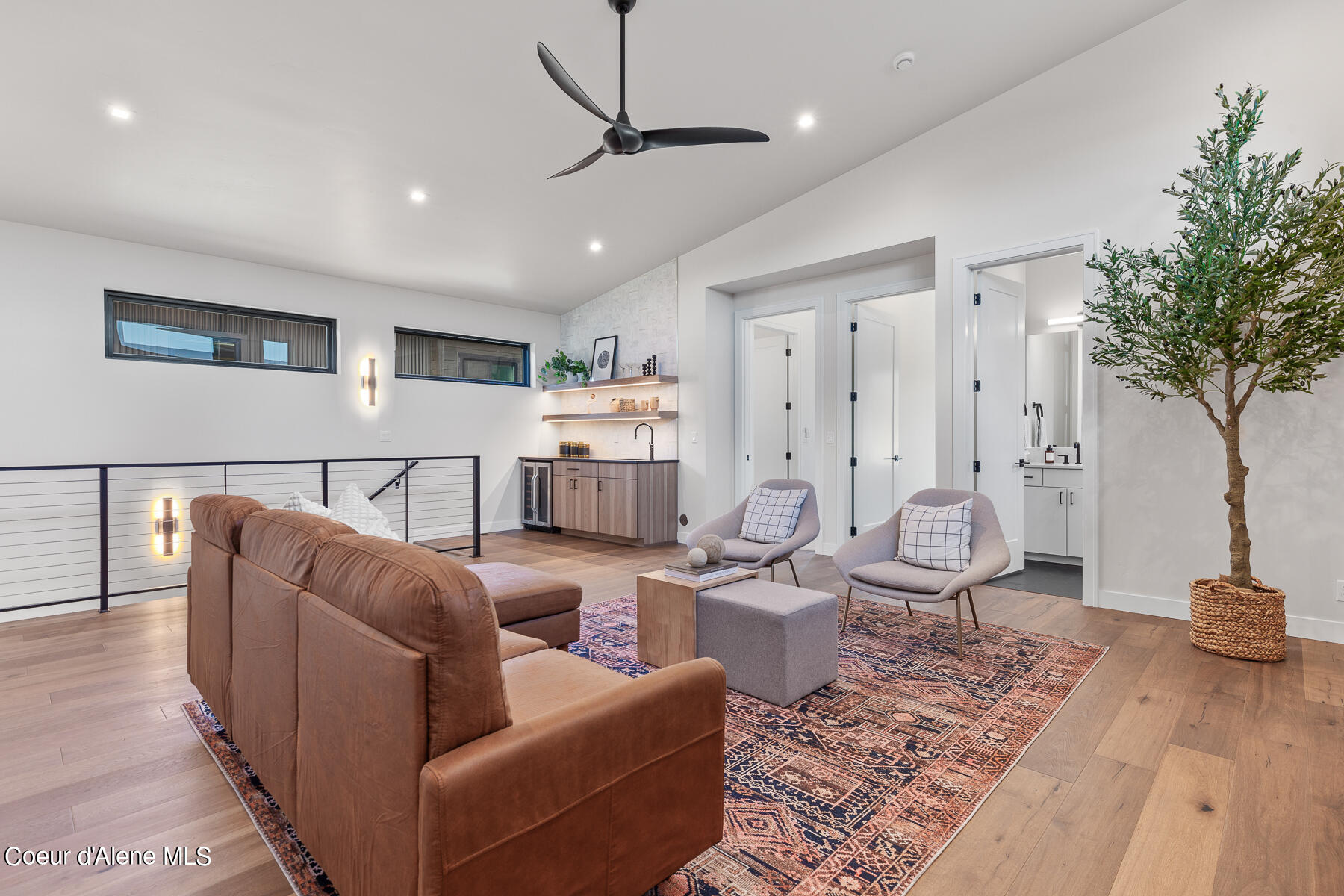 Coeur d'Alene, Idaho, 83814, United States, 3 Bedrooms Bedrooms, ,Residential,For Sale,1985771