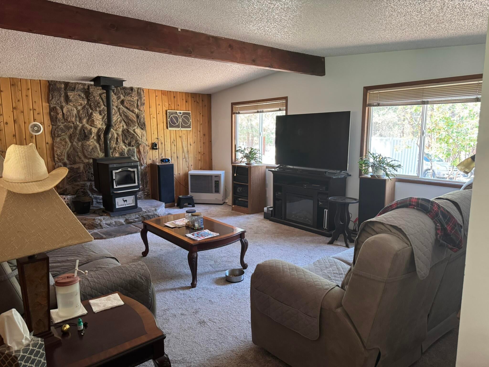 Bonanza, Oregon, 97623, United States, 3 Bedrooms Bedrooms, ,2 BathroomsBathrooms,Residential,For Sale,1903275