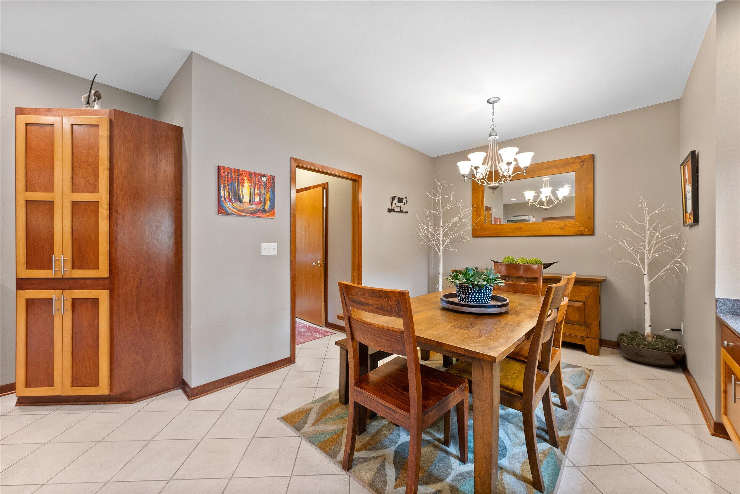 Grafton, Wisconsin, 53024, United States, 4 Bedrooms Bedrooms, ,6 BathroomsBathrooms,Residential,For Sale,1989565