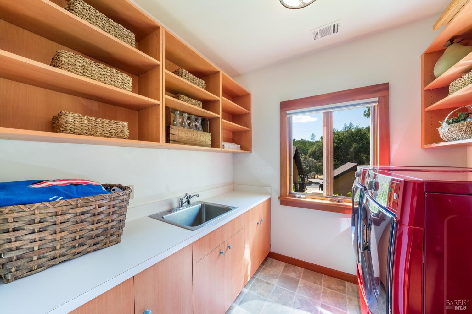 St. Helena, California, 94574, United States, 6 Bedrooms Bedrooms, ,8 BathroomsBathrooms,Residential,For Sale,1934239