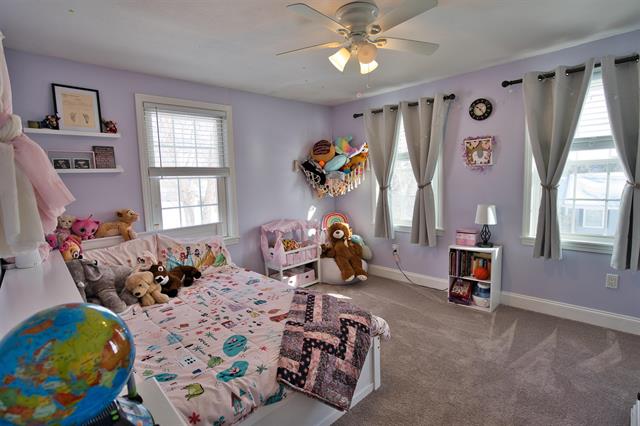 Manchester, New Hampshire, 03109, United States, 3 Bedrooms Bedrooms, ,2 BathroomsBathrooms,Residential,For Sale,2015323