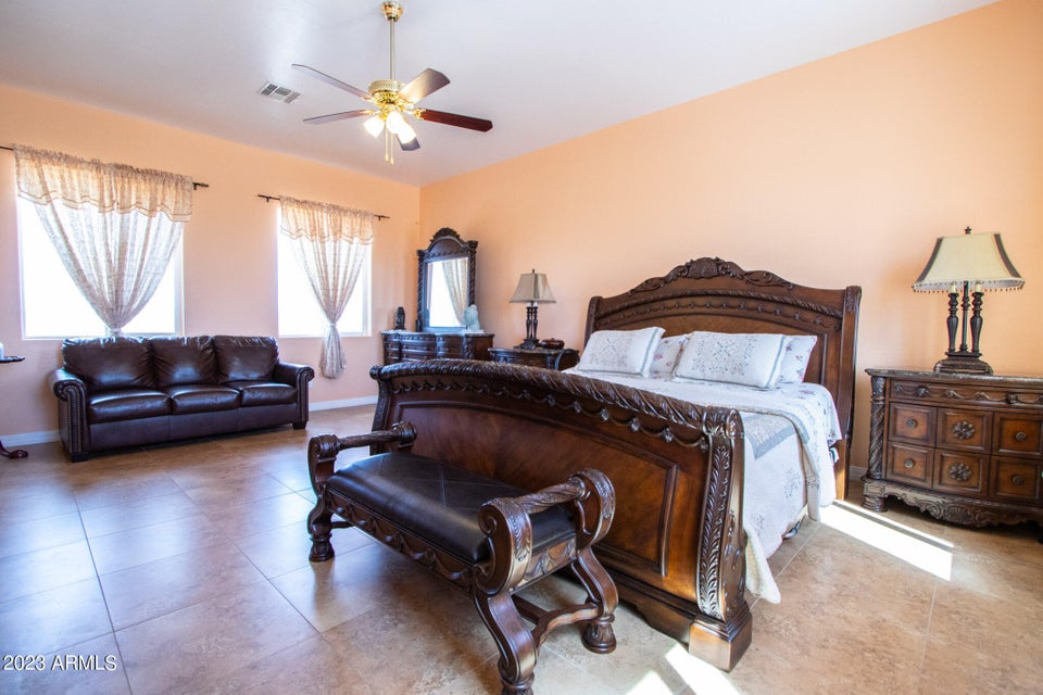 Witmann, Arizona, 85361, United States, 6 Bedrooms Bedrooms, ,3 BathroomsBathrooms,Residential,For Sale,1977429