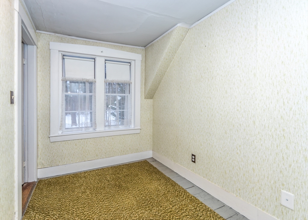 Waltham, Massachusetts, 02451, United States, 5 Bedrooms Bedrooms, ,3 BathroomsBathrooms,Residential,For Sale,1708573