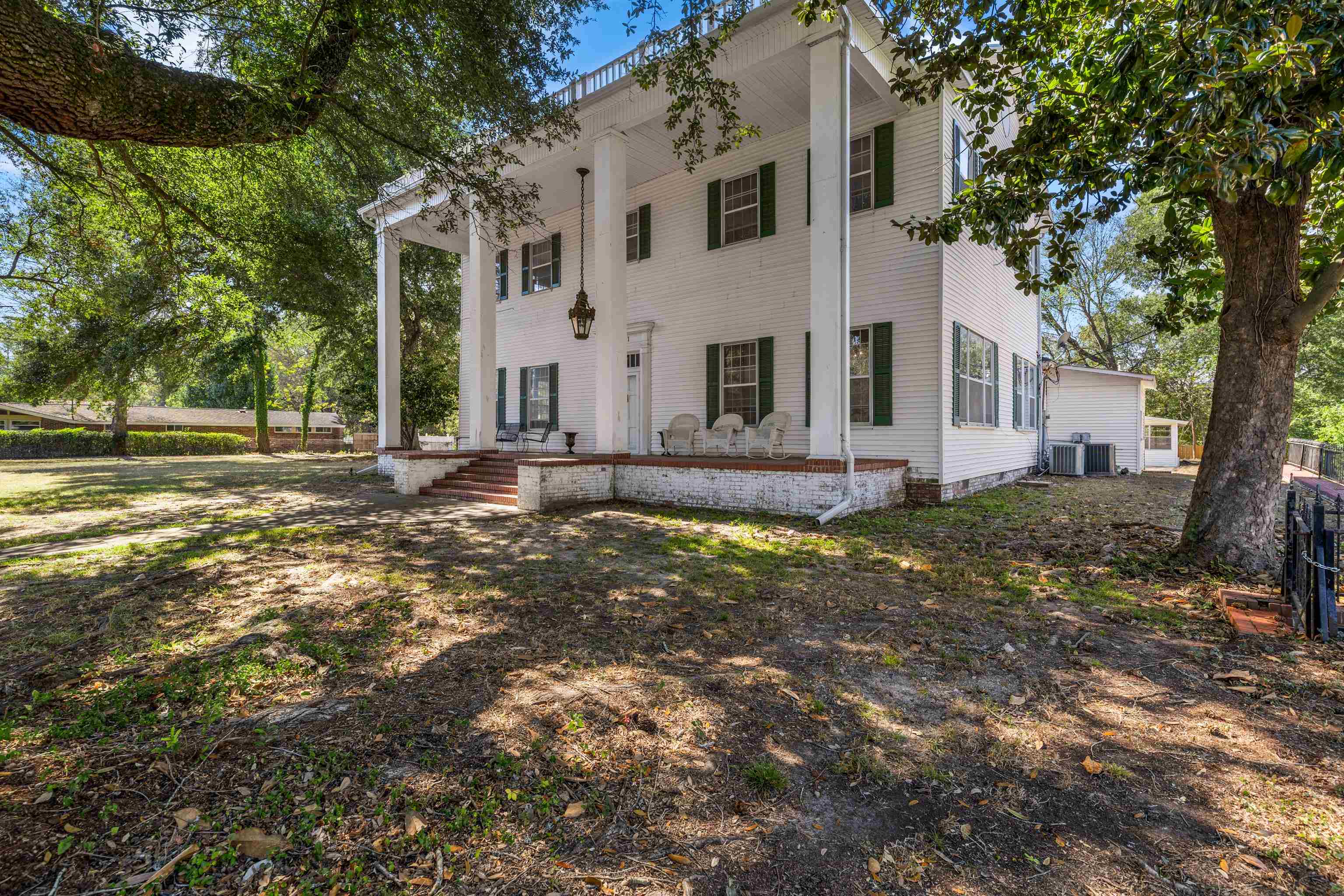 Jefferson, Texas, 75657, United States, 5 Bedrooms Bedrooms, ,5 BathroomsBathrooms,Residential,For Sale,1978271