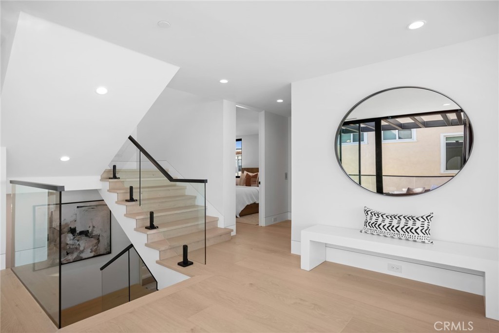Corona del Mar, California, 92625, United States, 4 Bedrooms Bedrooms, ,5 BathroomsBathrooms,Residential,For Sale,1903577