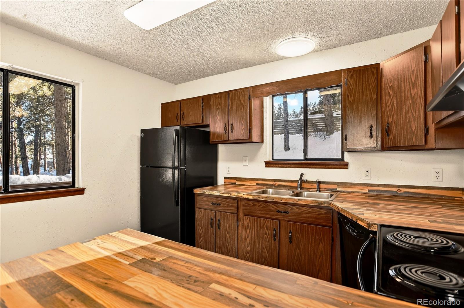 Bailey, Colorado, 80421, United States, 3 Bedrooms Bedrooms, ,2 BathroomsBathrooms,Residential,For Sale,2003095