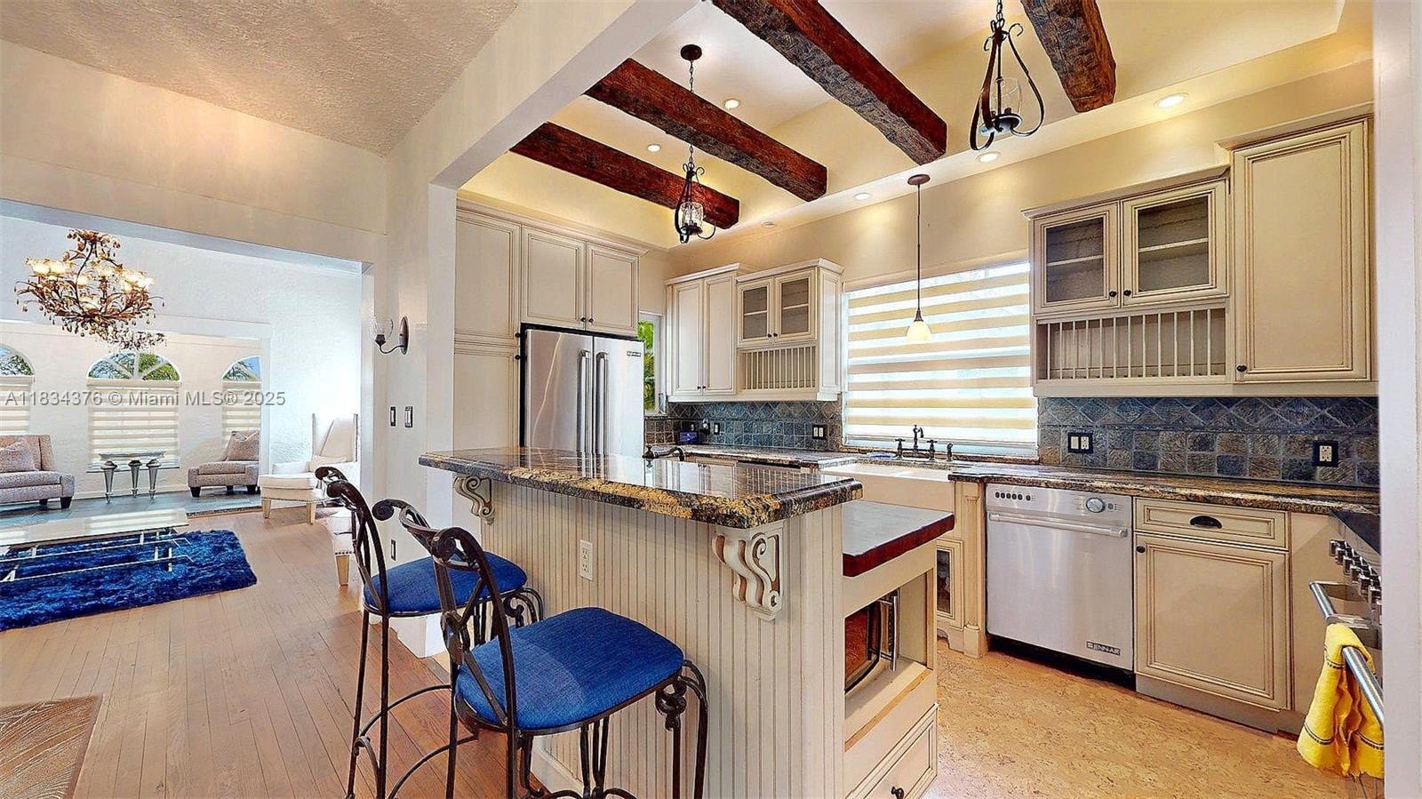 Coral Gables, Florida, 33134, United States, 2 Bedrooms Bedrooms, ,2 BathroomsBathrooms,Residential,For Sale,1989880