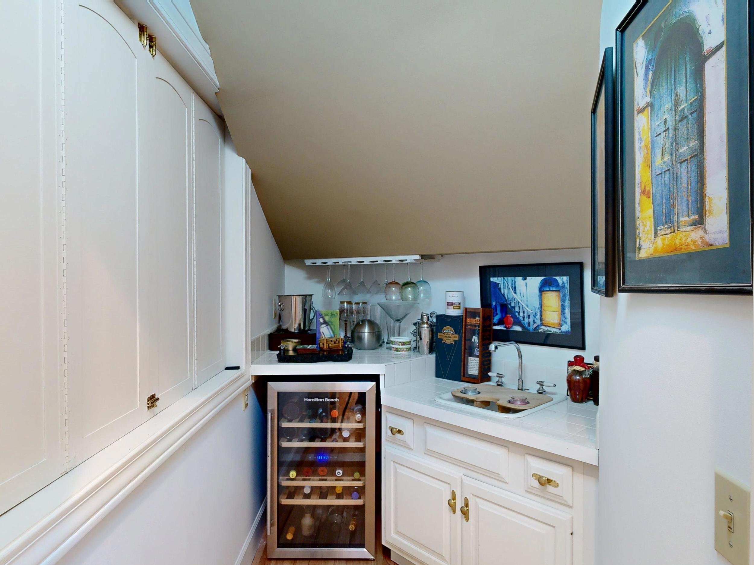 Midland, Michigan, 48642, United States, 5 Bedrooms Bedrooms, ,5 BathroomsBathrooms,Residential,For Sale,2049477
