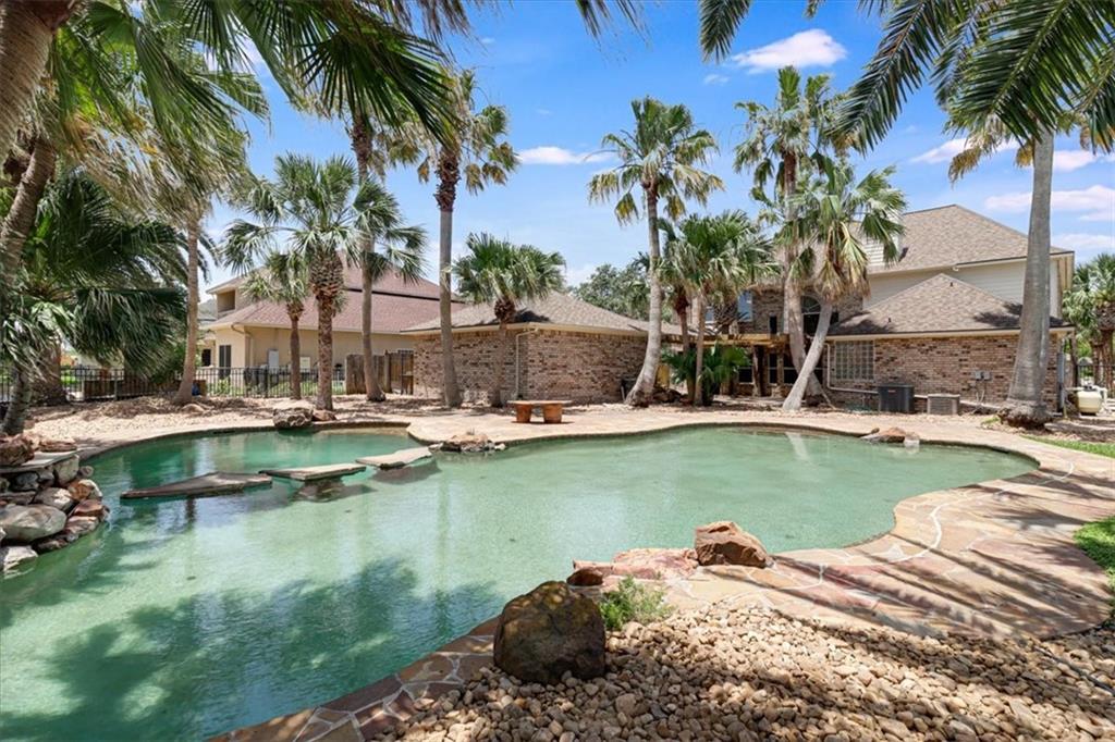 Corpus Christi, Texas, 78414, United States, 4 Bedrooms Bedrooms, ,4 BathroomsBathrooms,Residential,For Sale,1874378