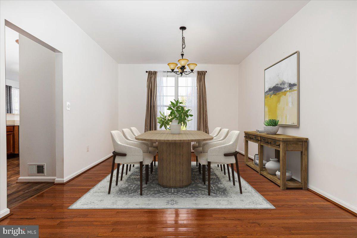 Round Hill, Virginia, 20141, United States, 4 Bedrooms Bedrooms, ,4 BathroomsBathrooms,Residential,For Sale,1987727