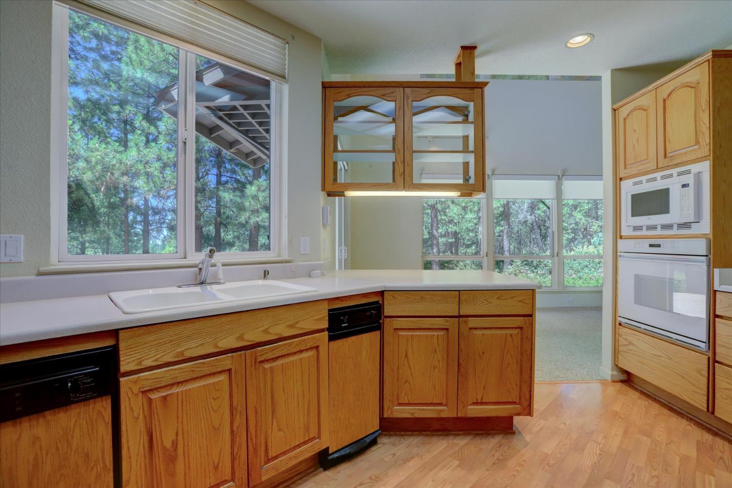 Nevada City, California, 95959, United States, 3 Bedrooms Bedrooms, ,3 BathroomsBathrooms,Residential,For Sale,1928446