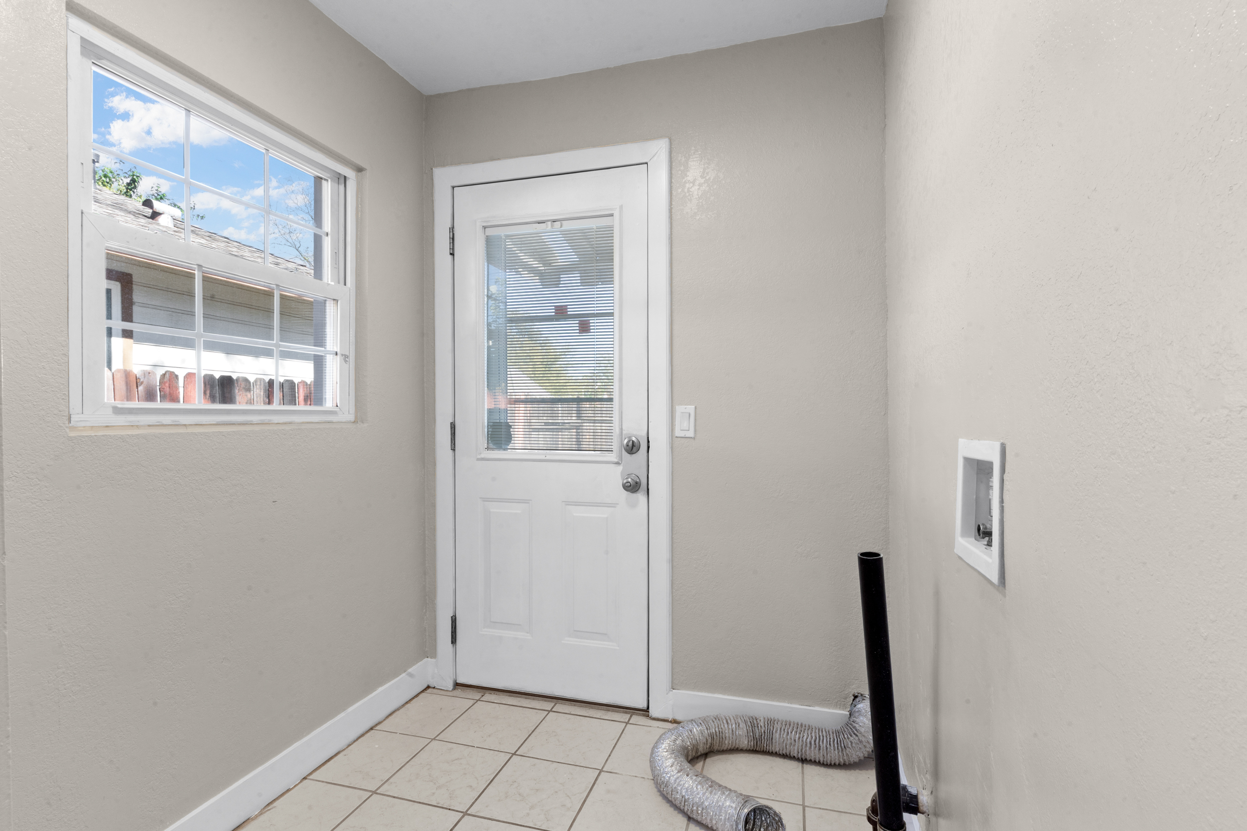  3929 35th Street, Sacramento, CA 95820 - 物件實景