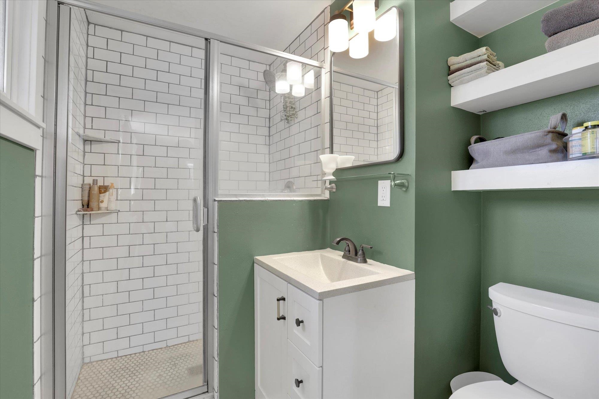 Spokane Valley, Washington, 99216, United States, 4 Bedrooms Bedrooms, ,3 BathroomsBathrooms,Residential,For Sale,1927363