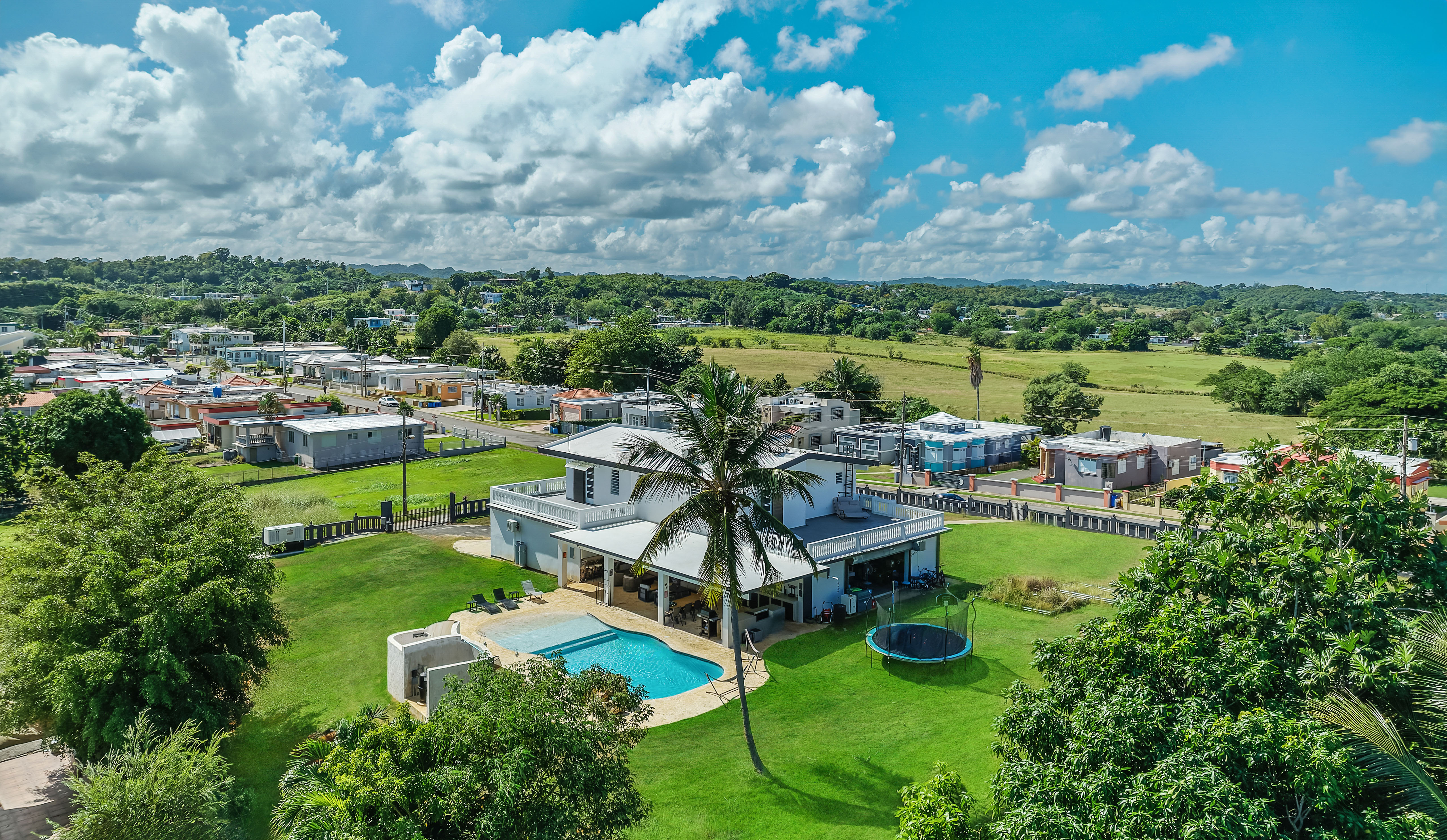  Private Coastal Haven in Camuy’s Sought-After Enclave - 物件實景