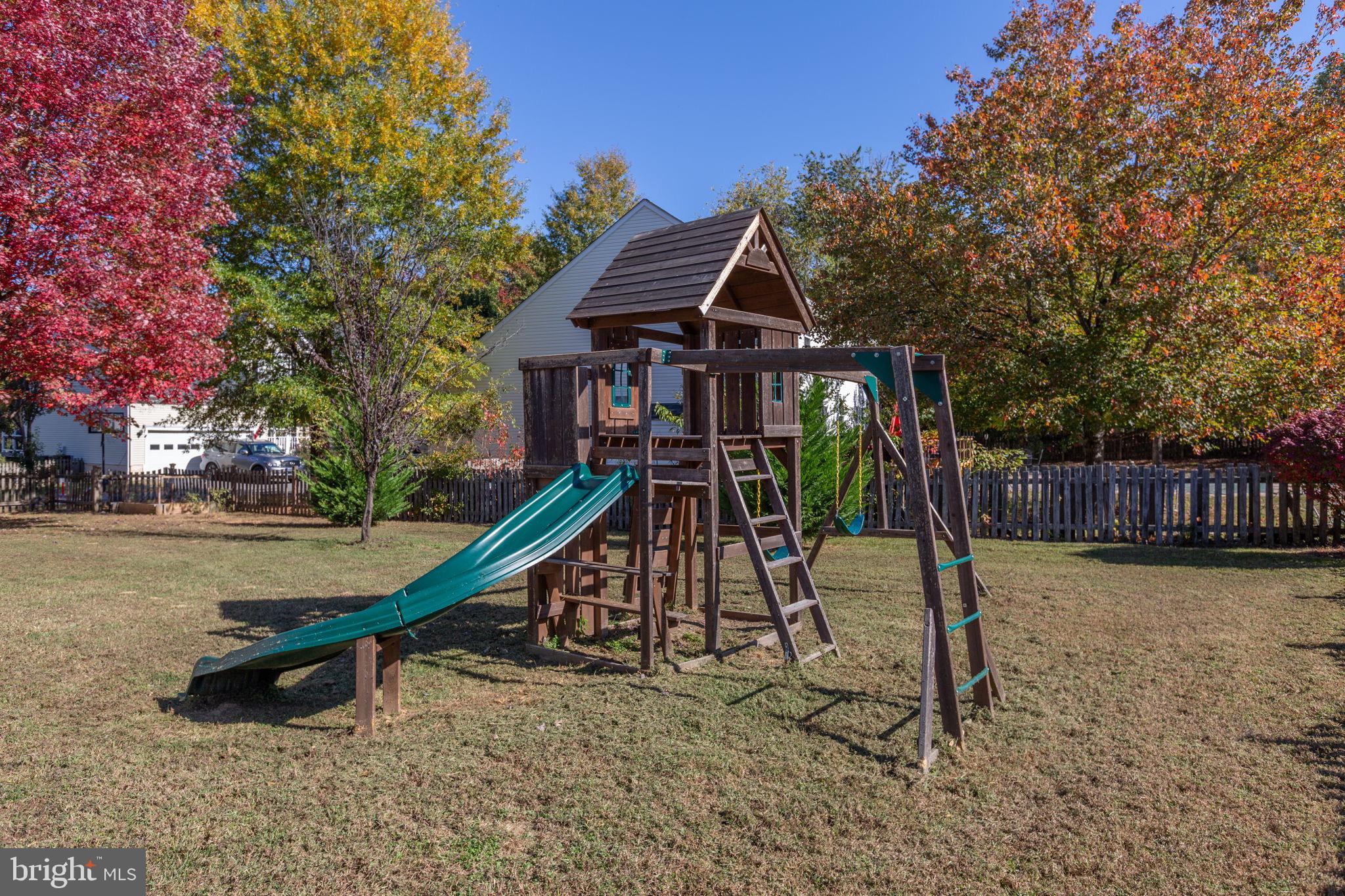 Fredericksburg, Virginia, 22406, United States, 4 Bedrooms Bedrooms, ,4 BathroomsBathrooms,Residential,For Sale,1976567