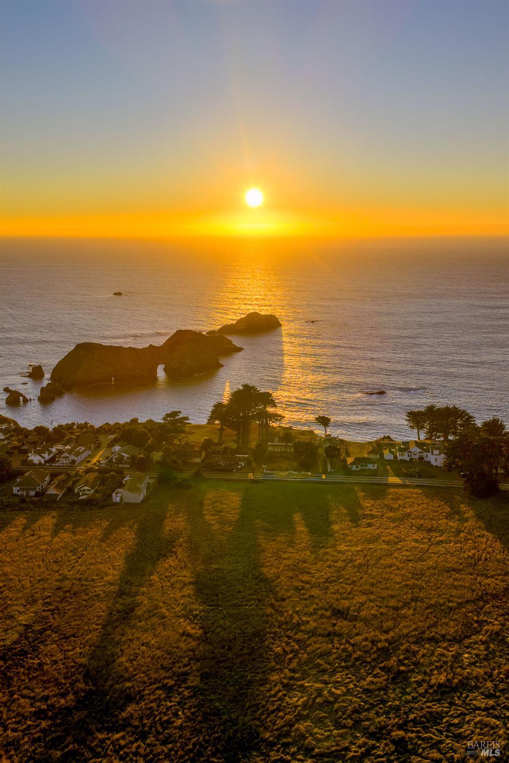 Elk, California, 95432, United States, 2 Bedrooms Bedrooms, ,2 BathroomsBathrooms,Residential,For Sale,1993242