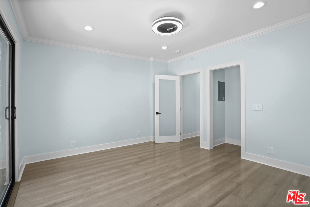 Los Angeles, California, 90068, United States, 3 Bedrooms Bedrooms, ,2 BathroomsBathrooms,Residential,For Sale,1911201