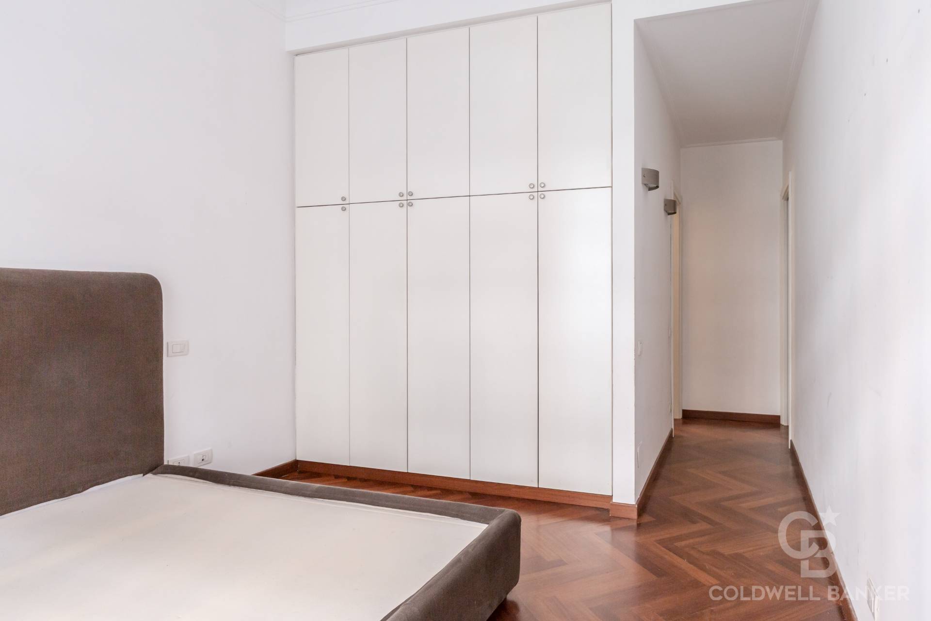 Roma, Roma, 00100, IT, 2 Bedrooms Bedrooms, ,2 BathroomsBathrooms,Residential,For Sale,1803956