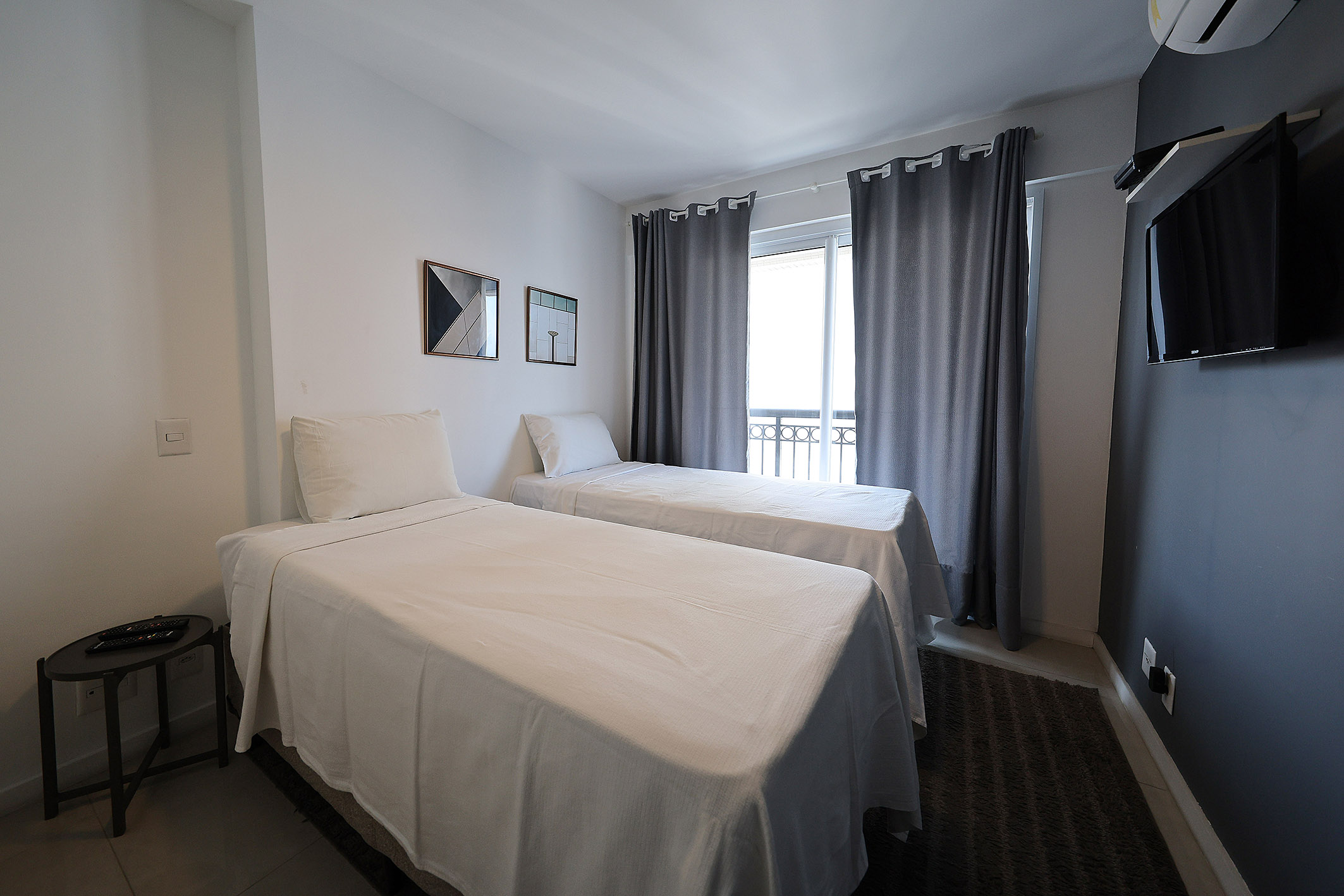  Apartment with Exclusive Services One Block from the Beach in Ipanema - 物件實景