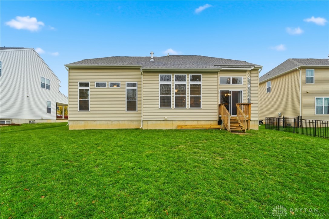 Beavercreek Twp, Ohio, 45385, United States, 3 Bedrooms Bedrooms, ,4 BathroomsBathrooms,Residential,For Sale,1991146