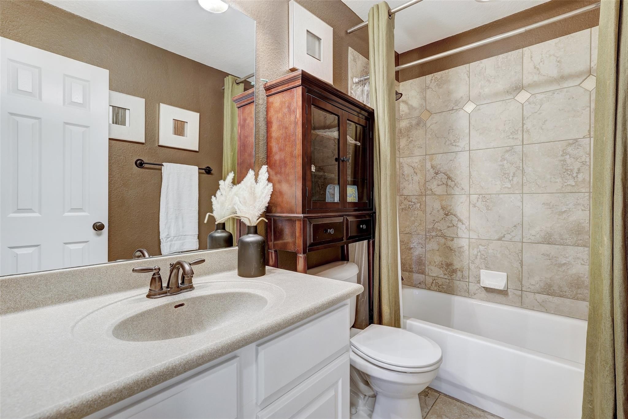 Round Rock, Texas, 78681, United States, 5 Bedrooms Bedrooms, ,4 BathroomsBathrooms,Residential,For Sale,2005669