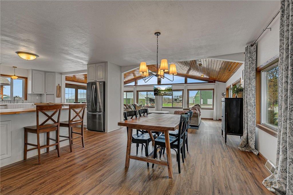 Holdingford, Minnesota, 56340, United States, 5 Bedrooms Bedrooms, ,2 BathroomsBathrooms,Residential,For Sale,1977131