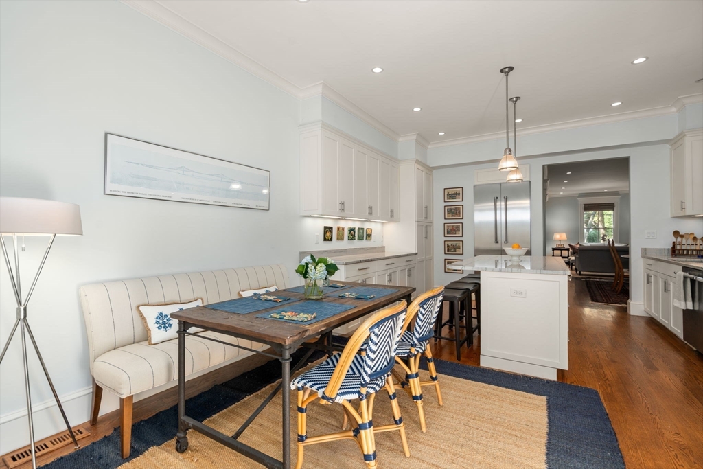 Cambridge, Massachusetts, 02140, United States, 4 Bedrooms Bedrooms, ,4 BathroomsBathrooms,Residential,For Sale,1947050