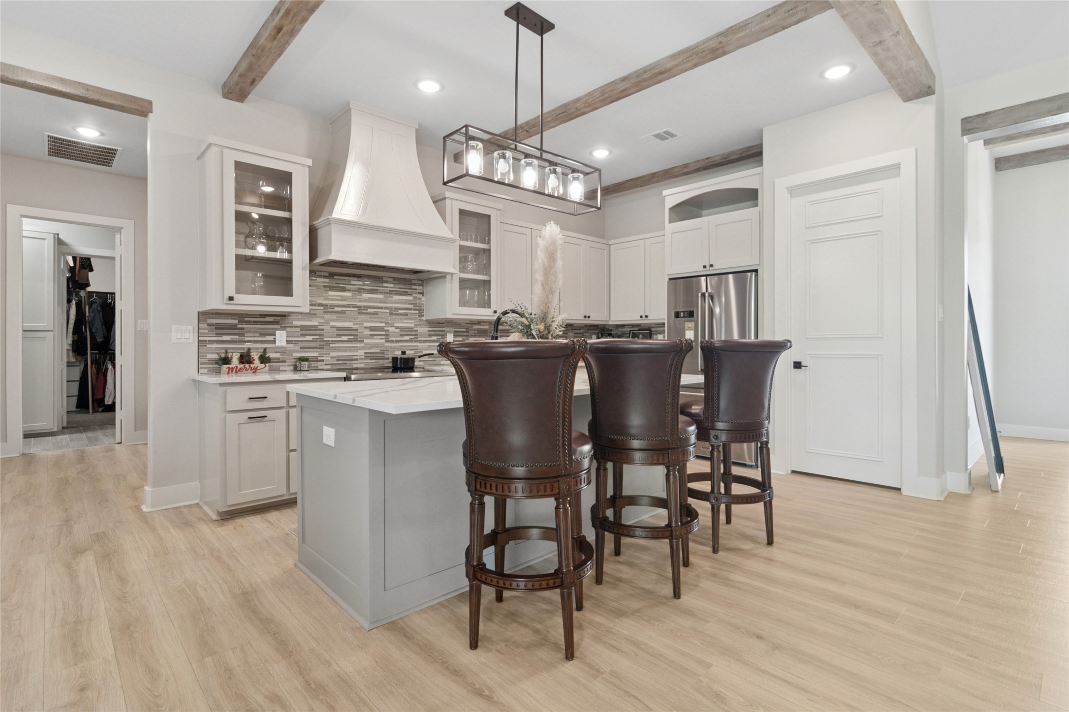 Ovilla, Texas, 75154, United States, 4 Bedrooms Bedrooms, ,3 BathroomsBathrooms,Residential,For Sale,1785260
