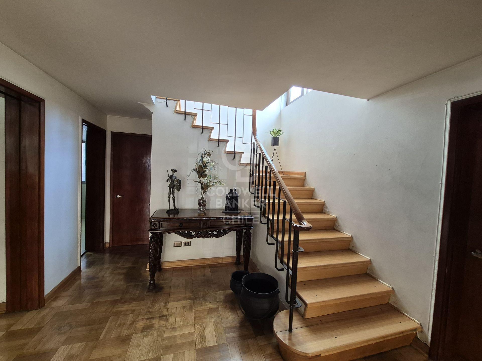 Providencia, Chile, 7 Bedrooms Bedrooms, ,4 BathroomsBathrooms,Residential,For Sale,1743964