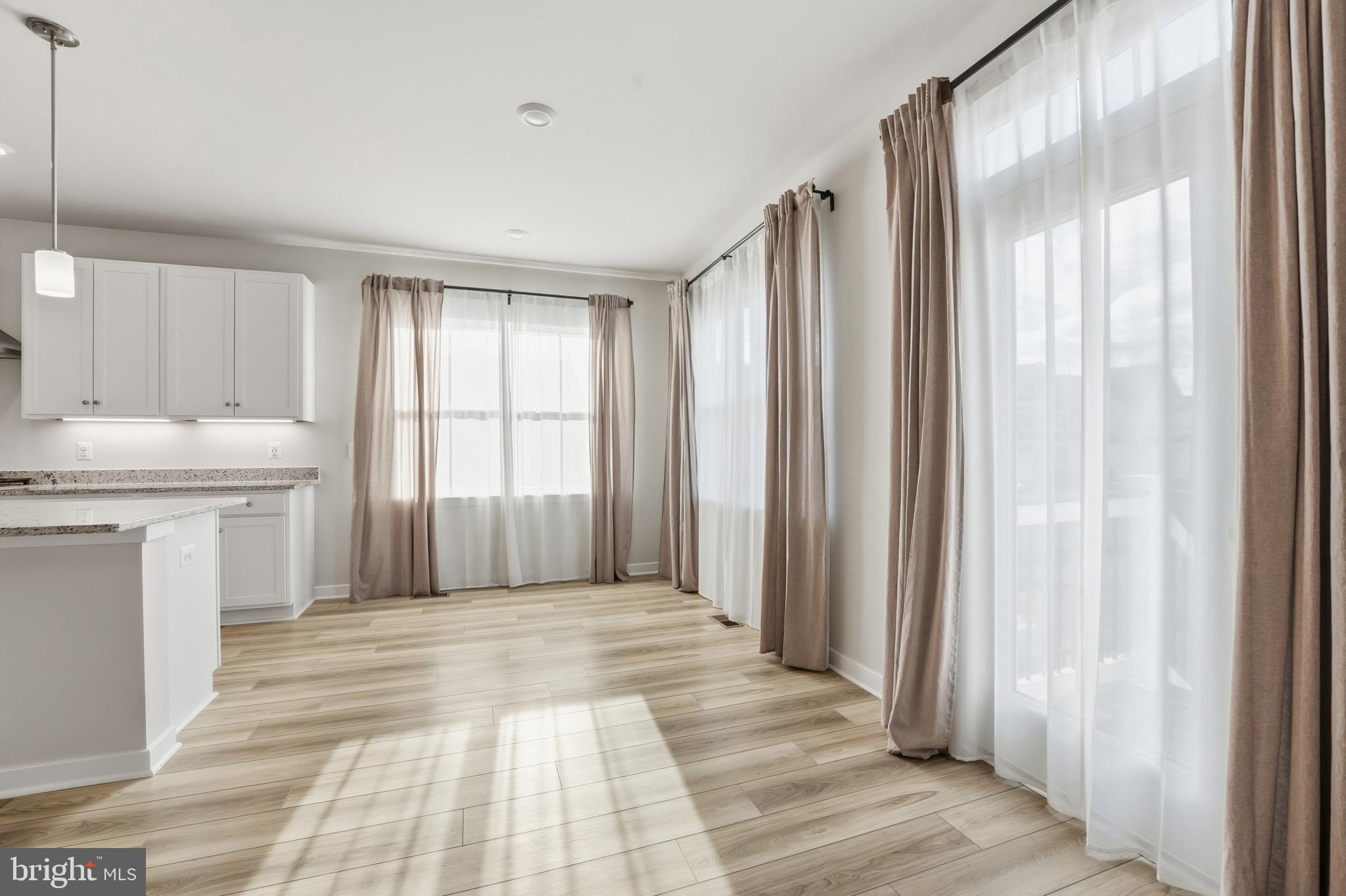 Jeffersonton, Virginia, 22724, United States, 4 Bedrooms Bedrooms, ,3 BathroomsBathrooms,Residential,For Sale,2005610