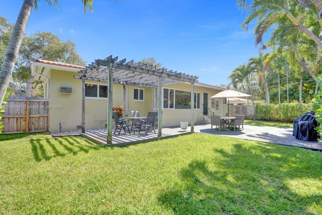 Miami Shores, Florida, 33138, United States, 2 Bedrooms Bedrooms, ,2 BathroomsBathrooms,Residential,For Sale,1804509