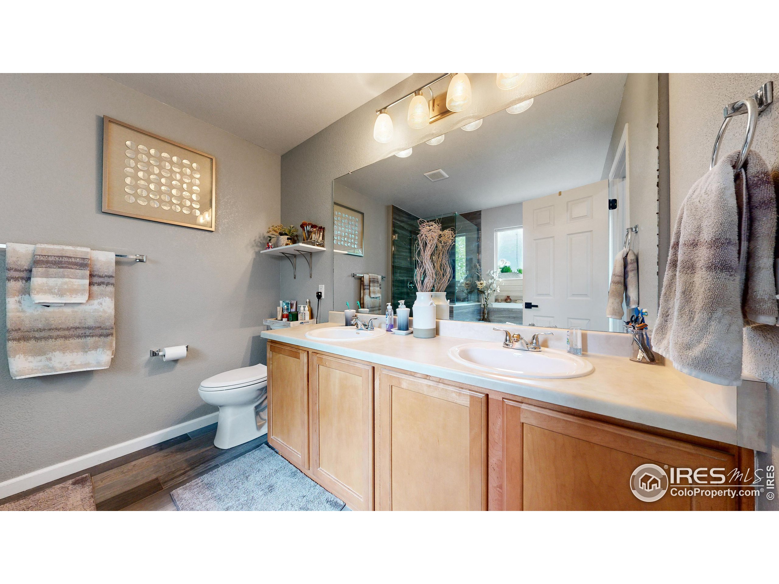 Westminster, Colorado, 80234, United States, 5 Bedrooms Bedrooms, ,3 BathroomsBathrooms,Residential,For Sale,1729944