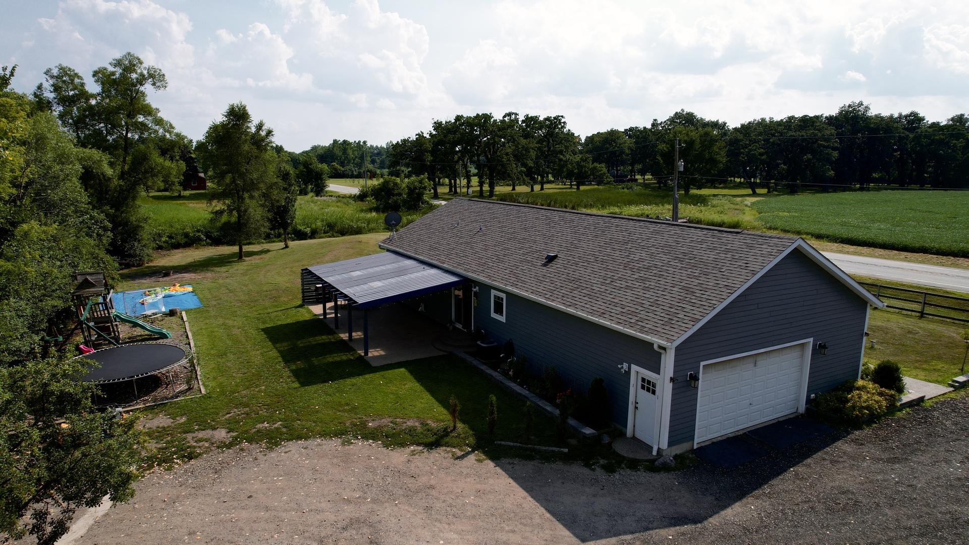 Wadsworth, Illinois, 60083, United States, 3 Bedrooms Bedrooms, ,2 BathroomsBathrooms,Residential,For Sale,1924049